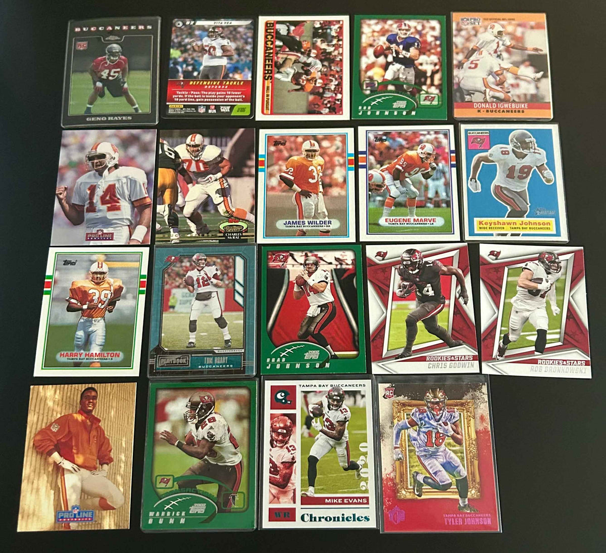 NFL Tampa Bay Buccaneers 19 Card Lot