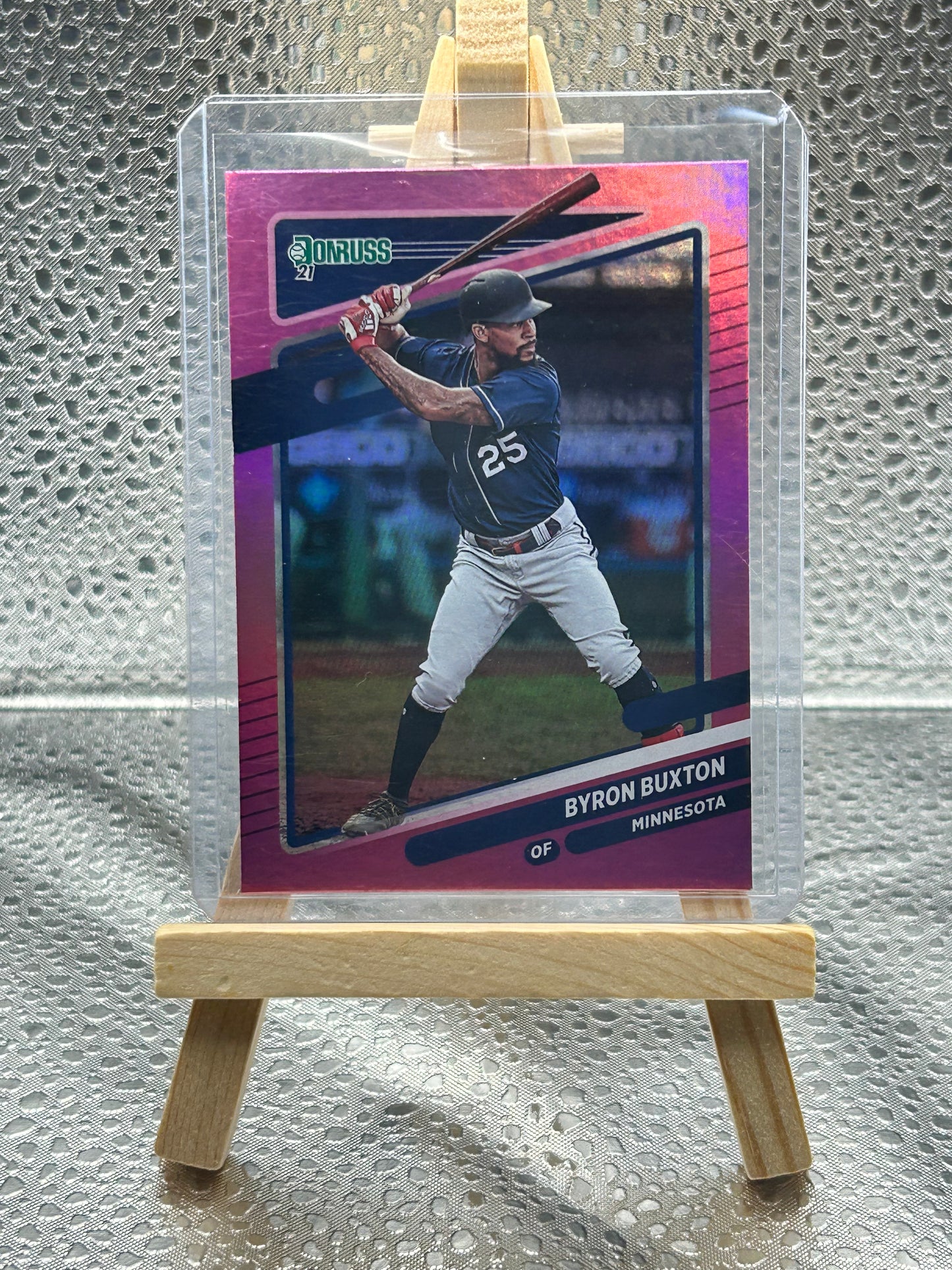 2021 Donruss Baseball Byron Buxton Pink Parallel
