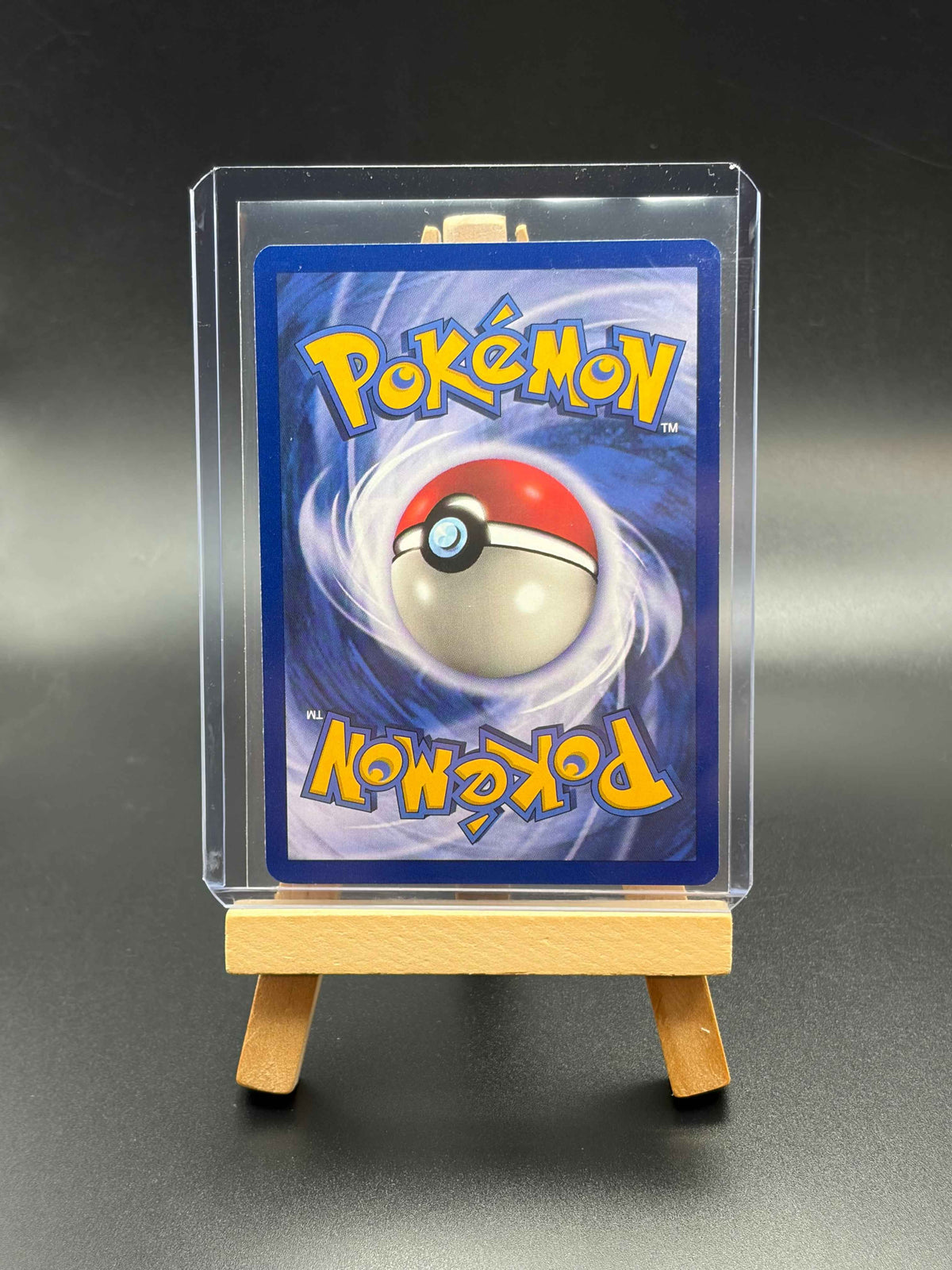 Beedrill(17) - Base Set (BS)LP