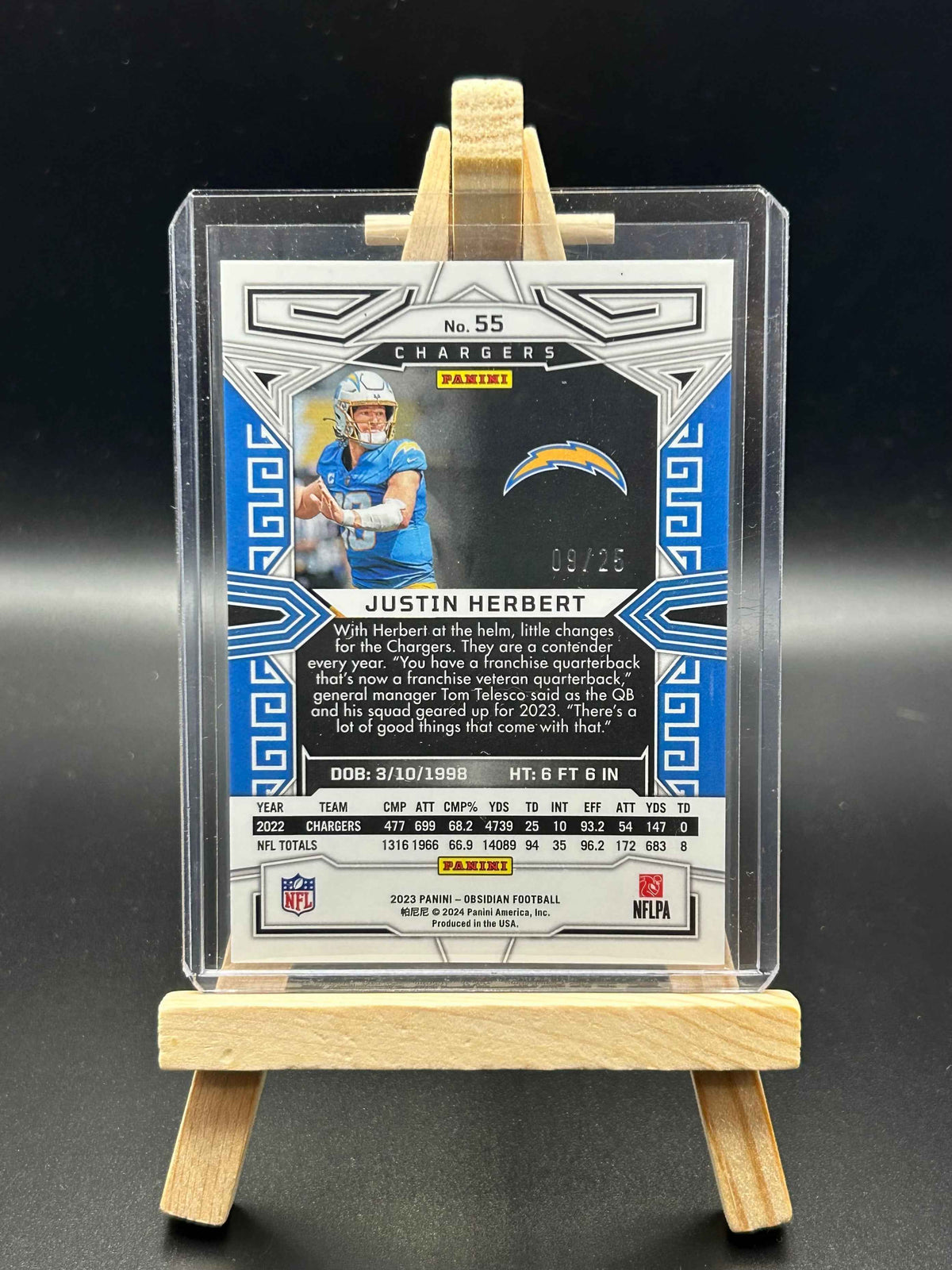 2023 Panini Obsidian Football Card – Justin Herbert Green Etch /25 #55