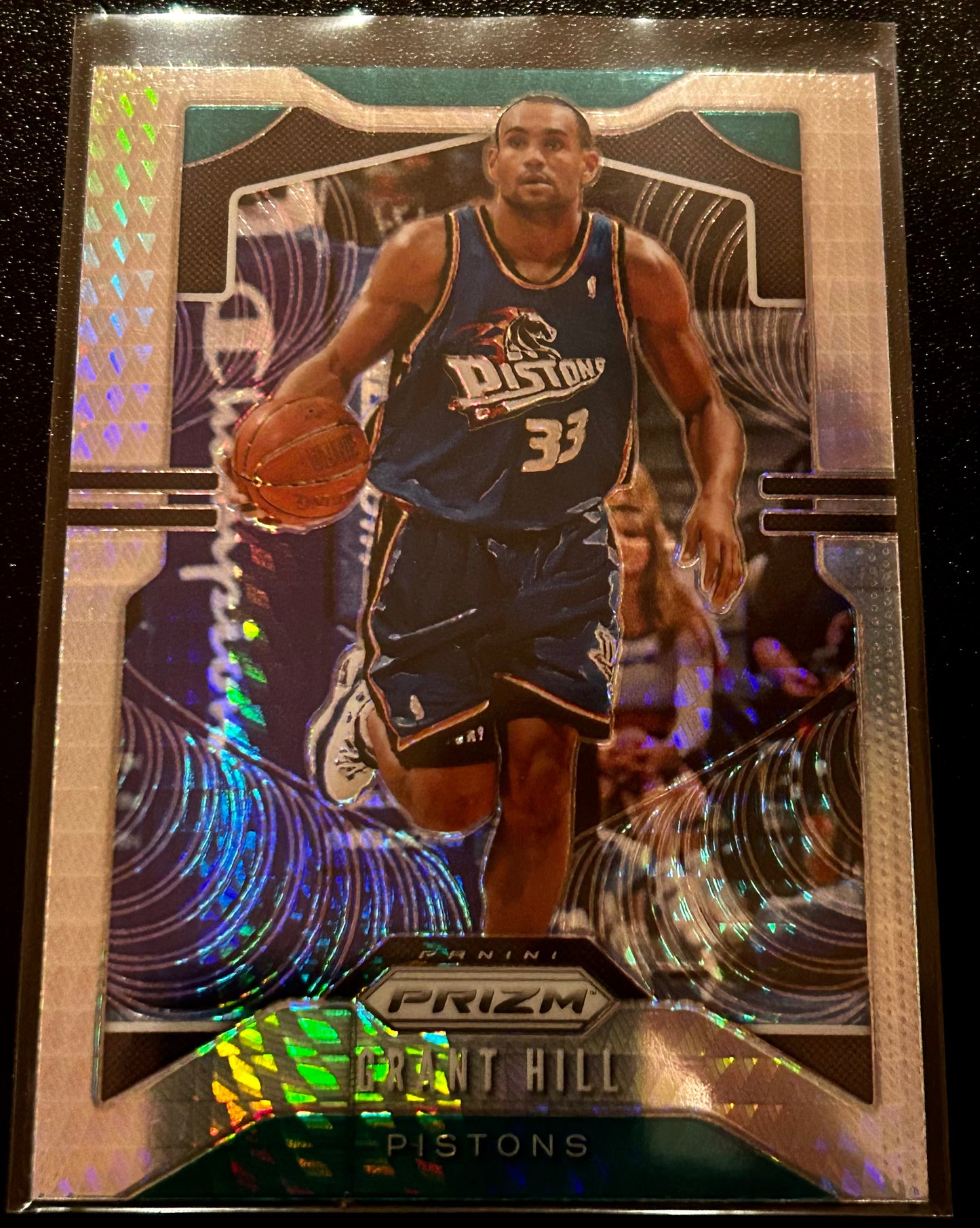 2019-2020 Panini Prizm Detroit Pistons Grant Hill Hyper Prizm Parallel Card