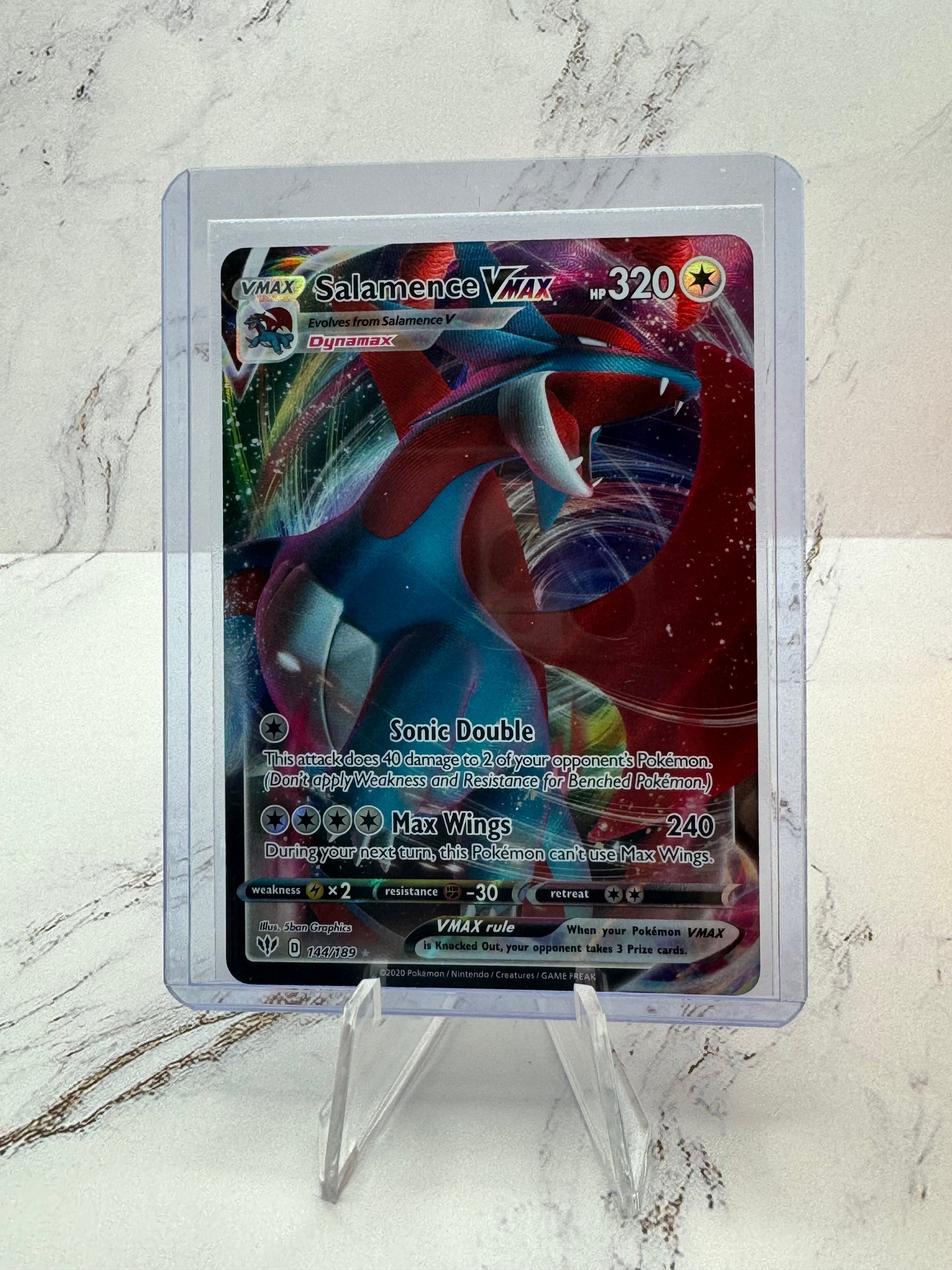 pokemon-swsh03-darkness-ablaze-salamence-vmax