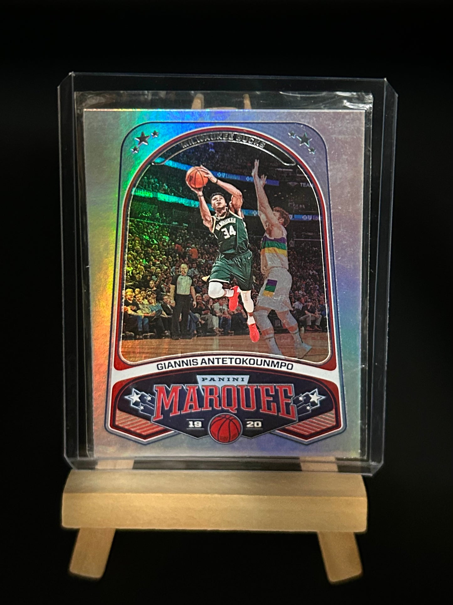 2019-20 Panini Chronicles Marquee Basketball Giannis Antetokounmpo Silver Parallel Card