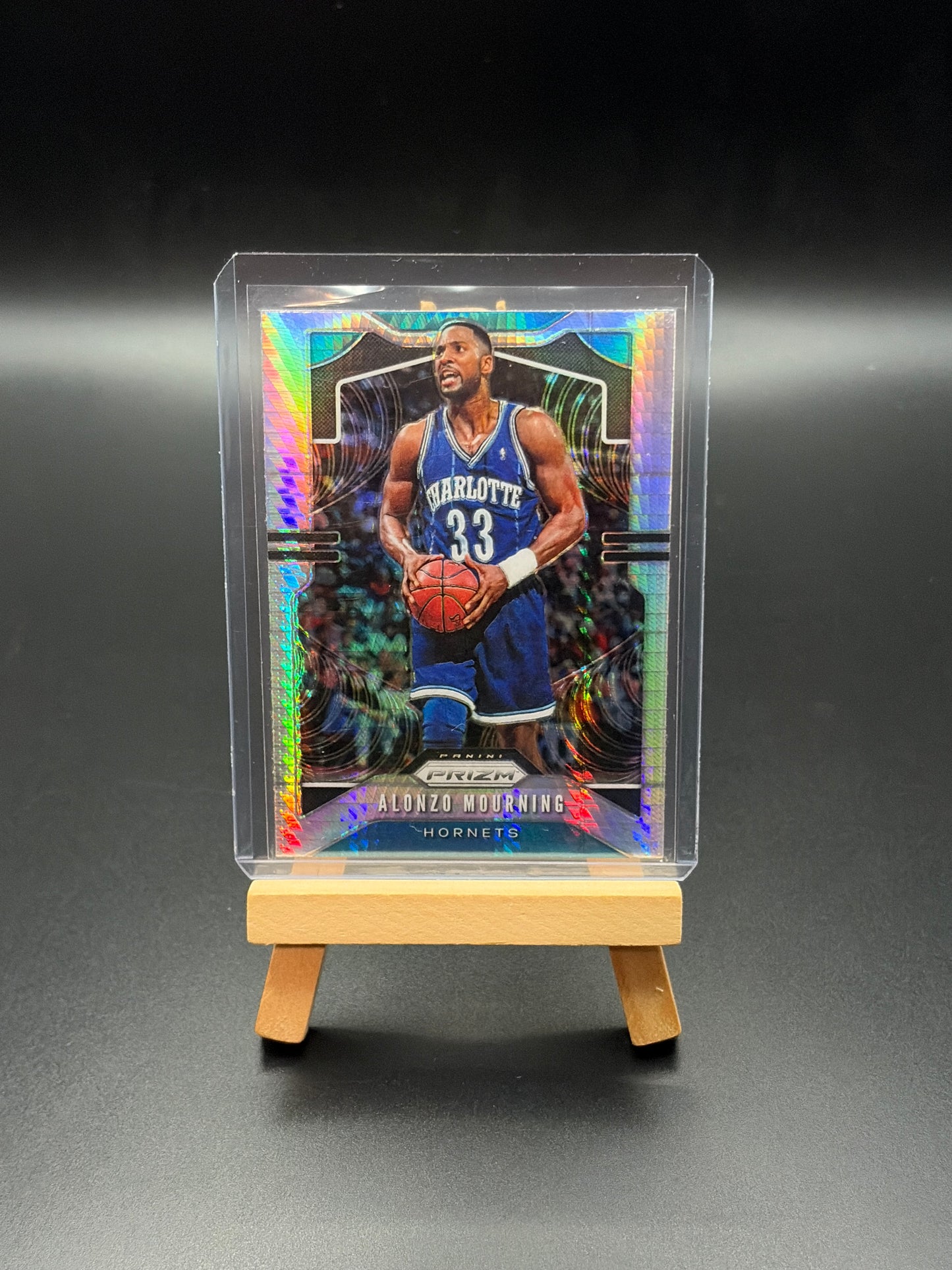 2019-2020 Panini Prizm Charlotte Hornets  Alonzo Mourning Hyper Prizm Parallel Card