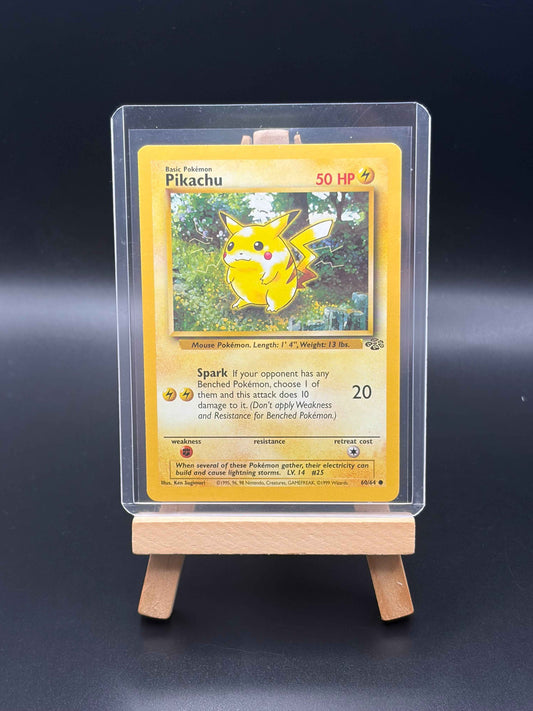 Pikachu (17/64) - Jungle (JU)Common LP