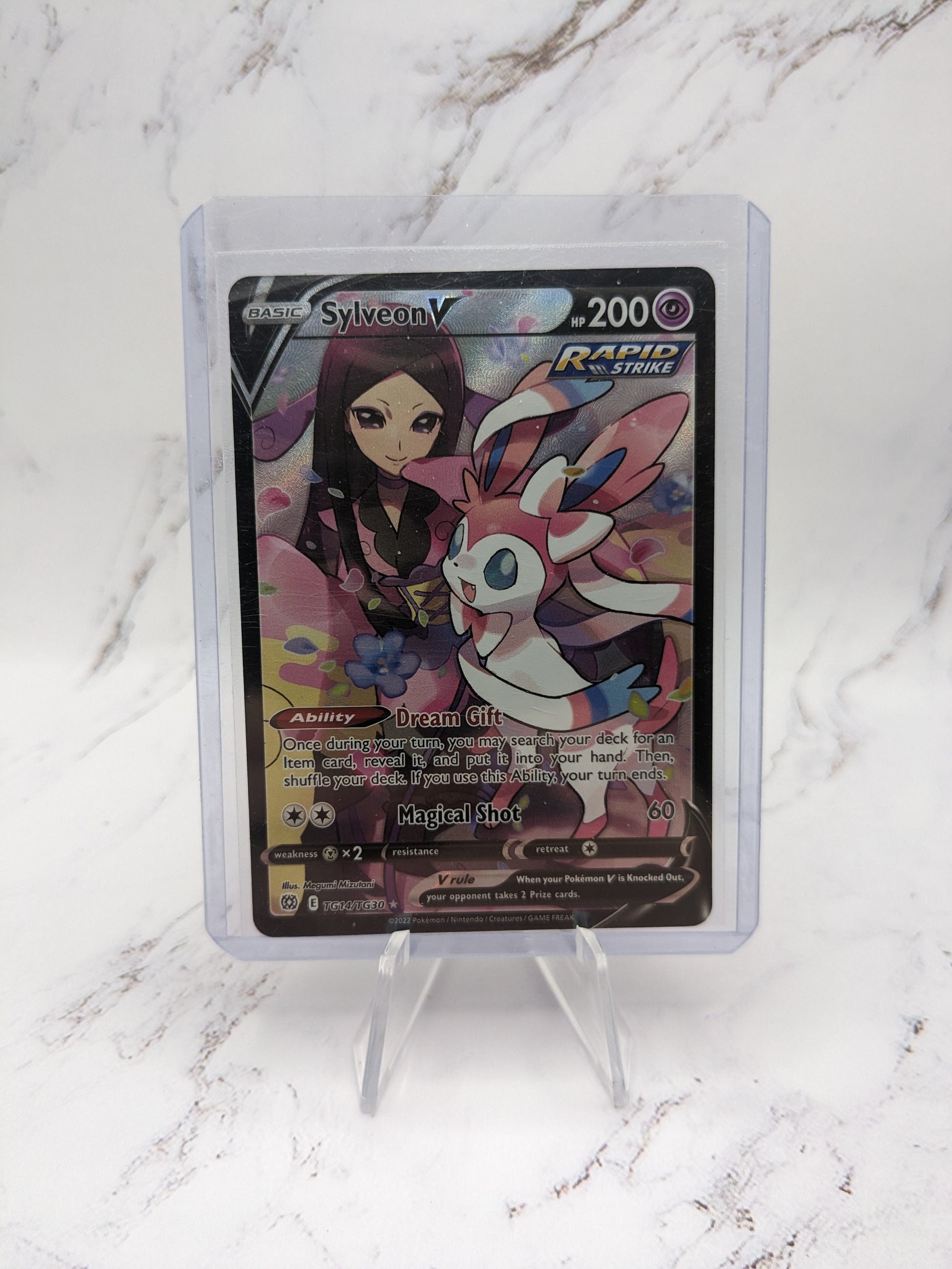 pokemon-swsh09-brilliant-stars-trainer-gallery-sylveon-v