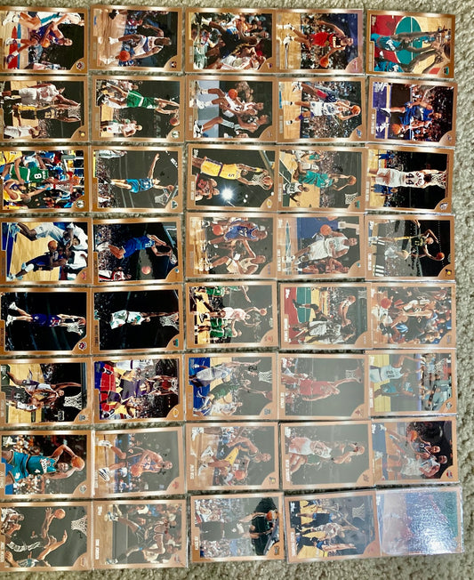 1998 Topps Partial set of 100 cards.