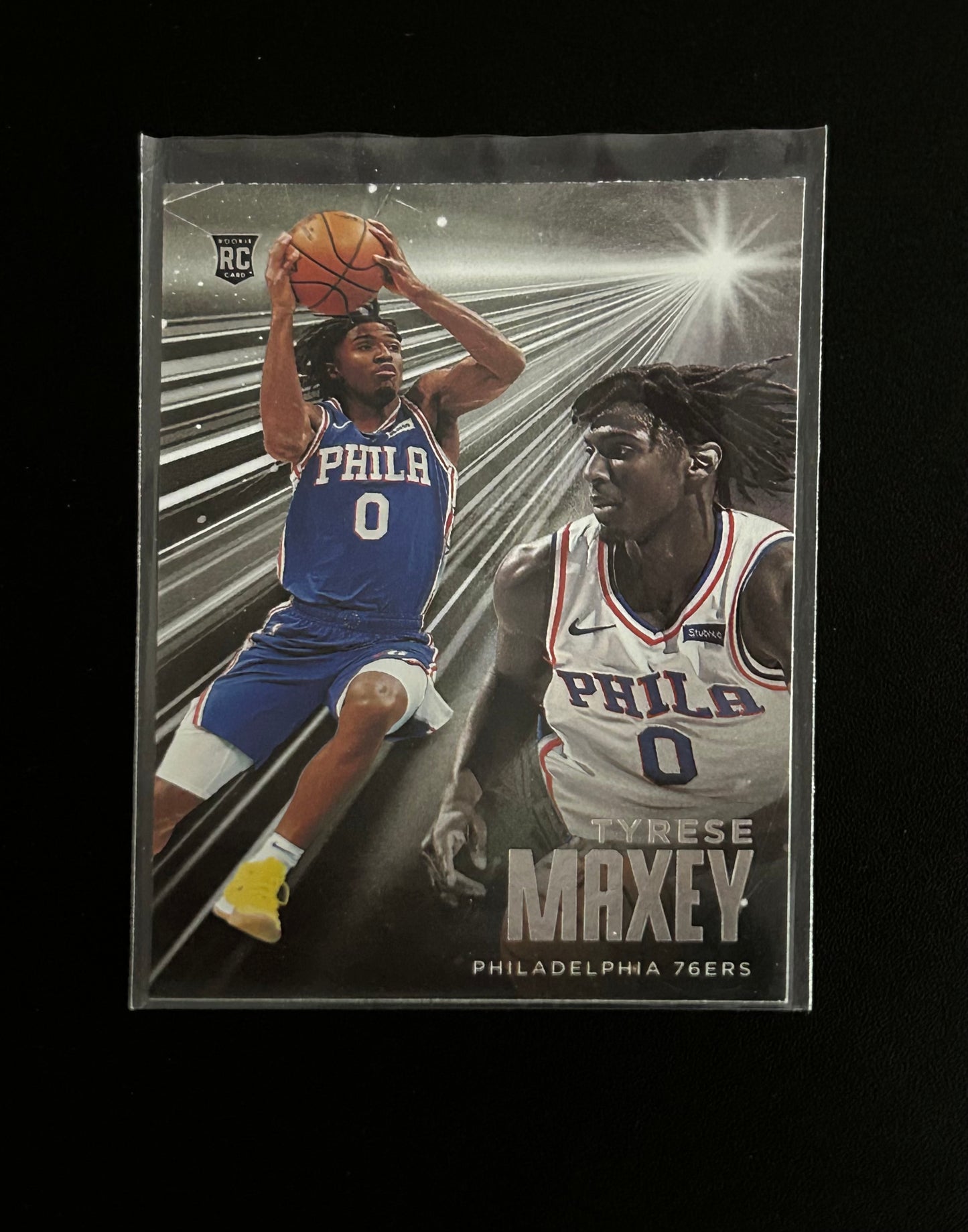 2020-2021 Panini Chronicles Essentials Basketball Tyrese Maxey RC