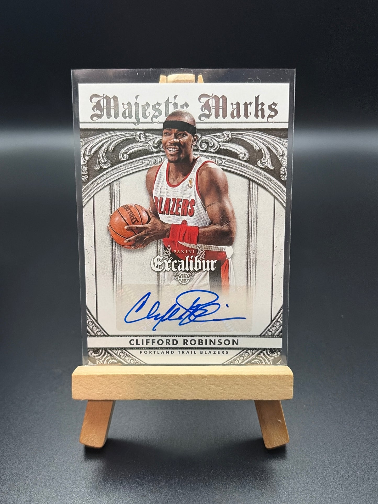 2014-2015 Clifford Robinson Excalibur Majestic Marks Autograph #46