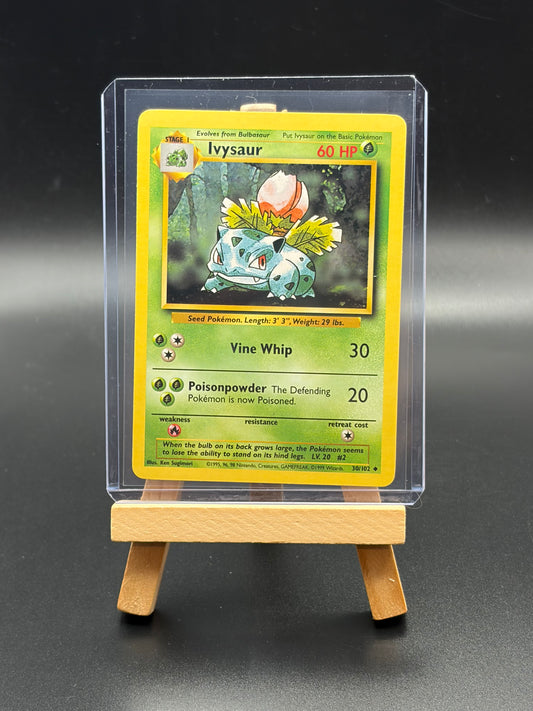 Ivysaur (030/102)- Base Set (BS) LP