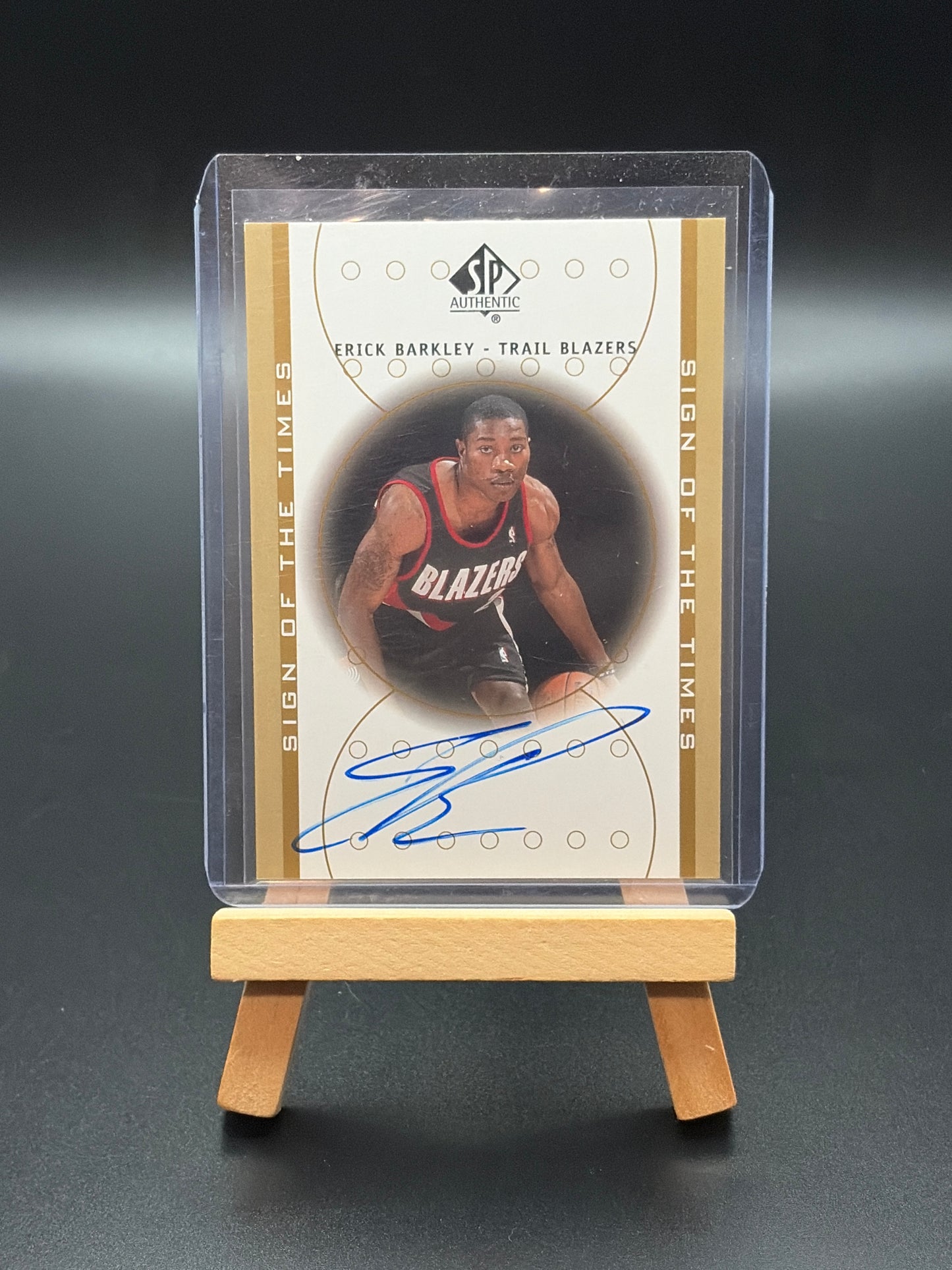 2001 Autographed Erick Barkley.