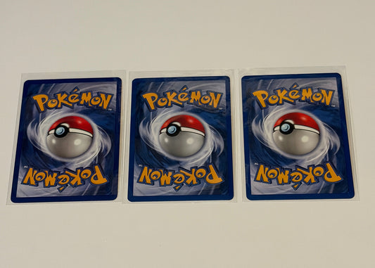 Ponyta- Base Set (BS) Common 3 card lot NM