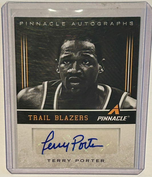 2013-14 Panini Pinnacle Autographs #180 Terry Porter