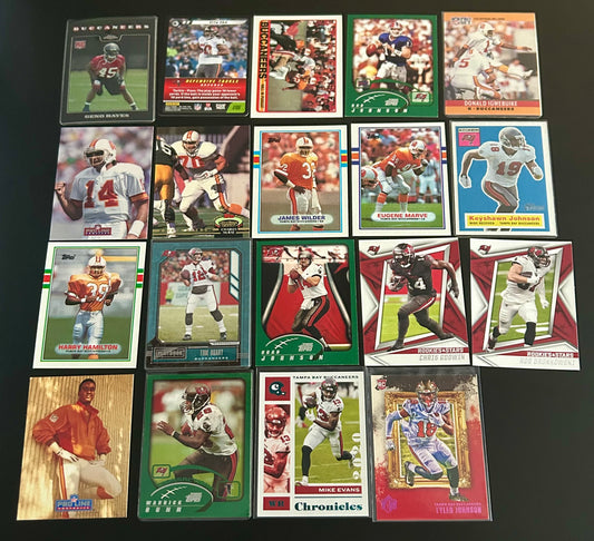 NFL Tampa Bay Buccaneers 19 Card Lot