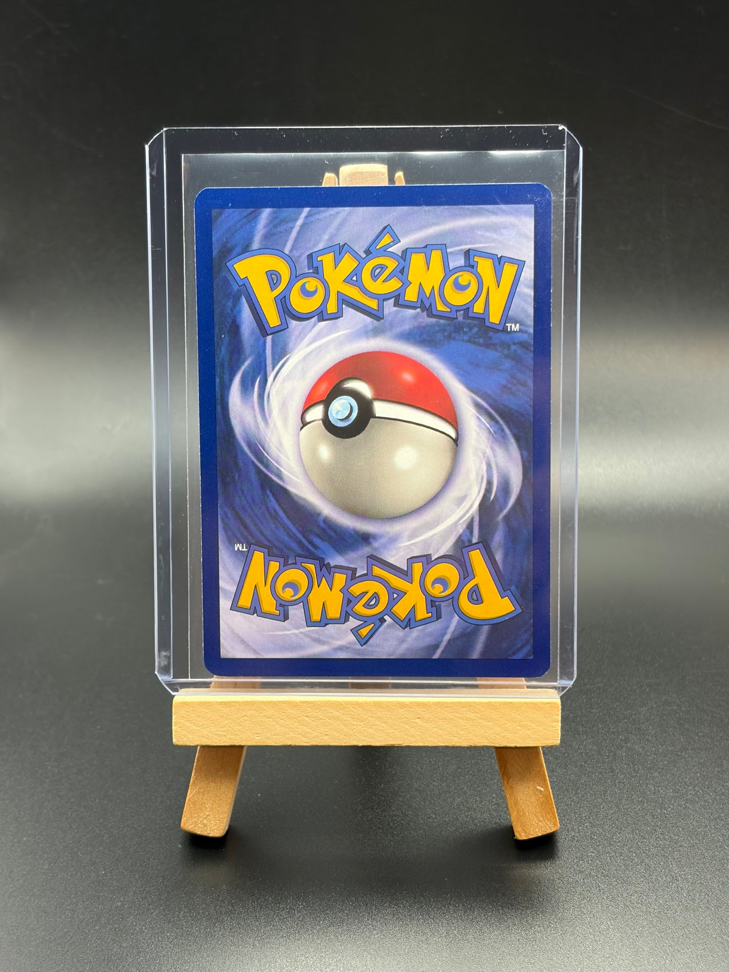 Beedrill(17) - Base Set (BS)LP