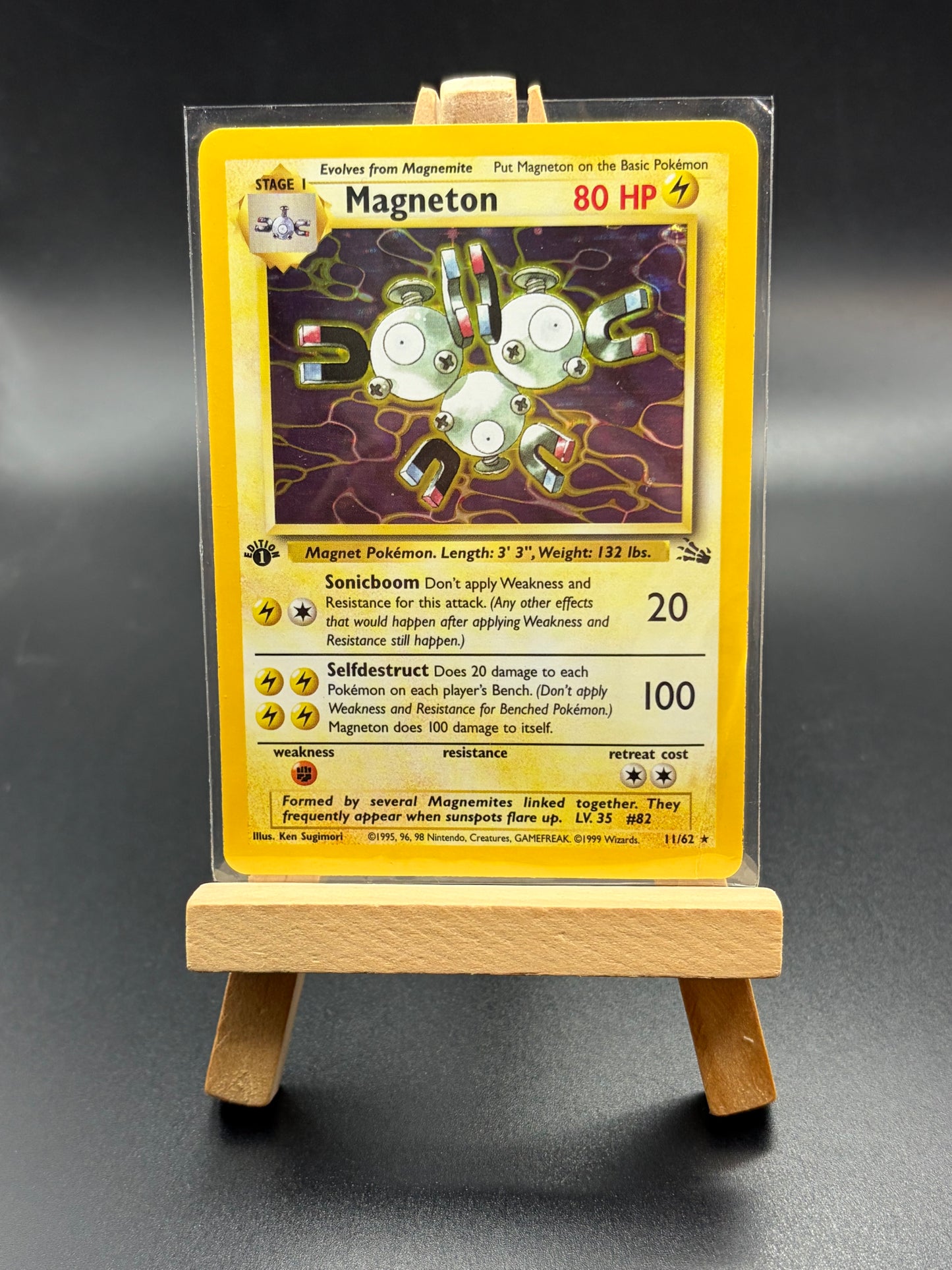 Magneton (11) - Fossil (FO)Holo Rare 1st Edition Repaired